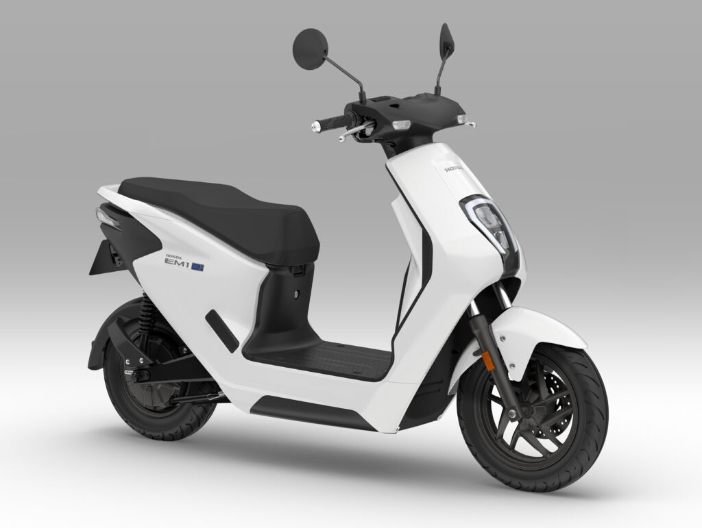 ホンダとヤマハ発動機　原付１種の電動二輪車OEM供給で合意